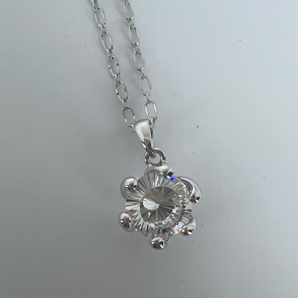 Fifth Avenue Collection CUBIC ZIRCONIA Rhodium Pendant and Necklace NWT